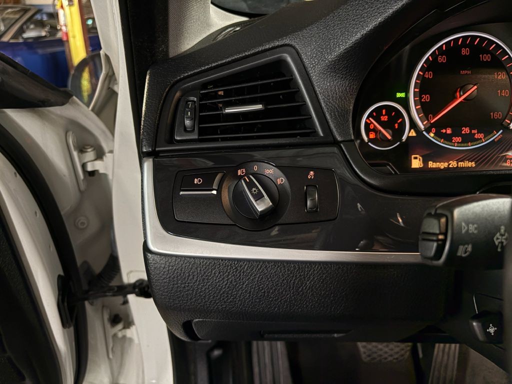 2014 BMW 5 Series Image 20
