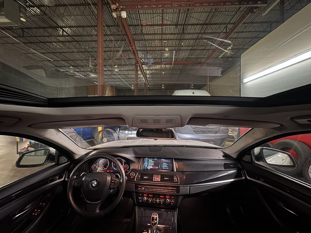 2014 BMW 5 Series Image 22