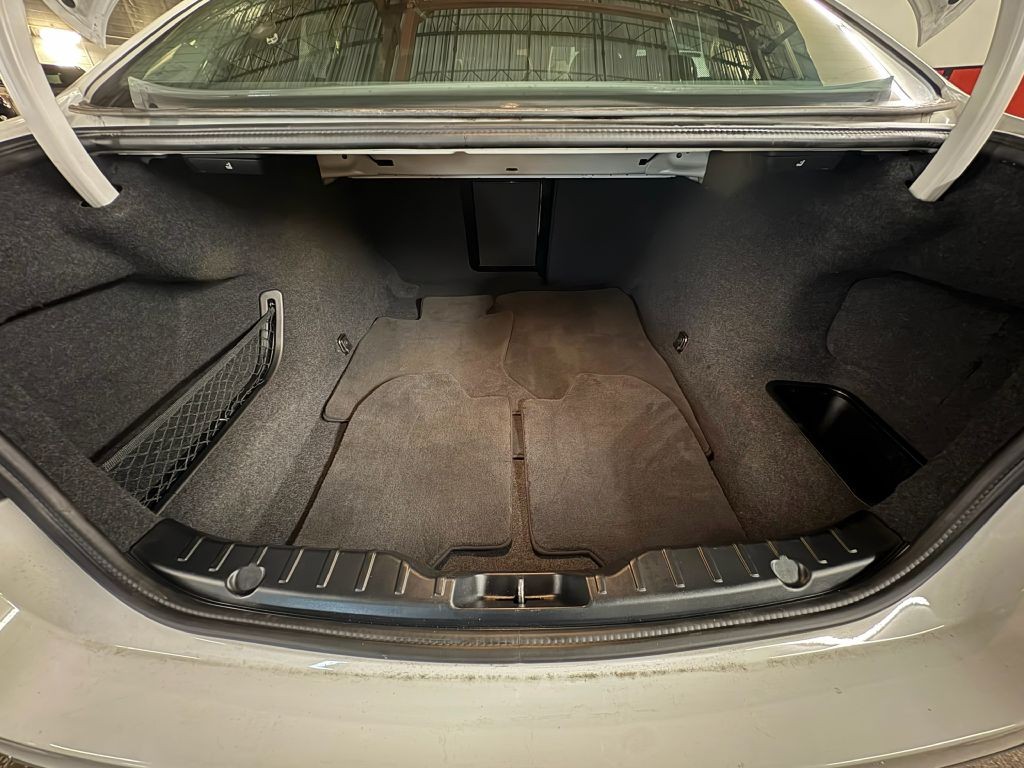 2014 BMW 5 Series Image 25