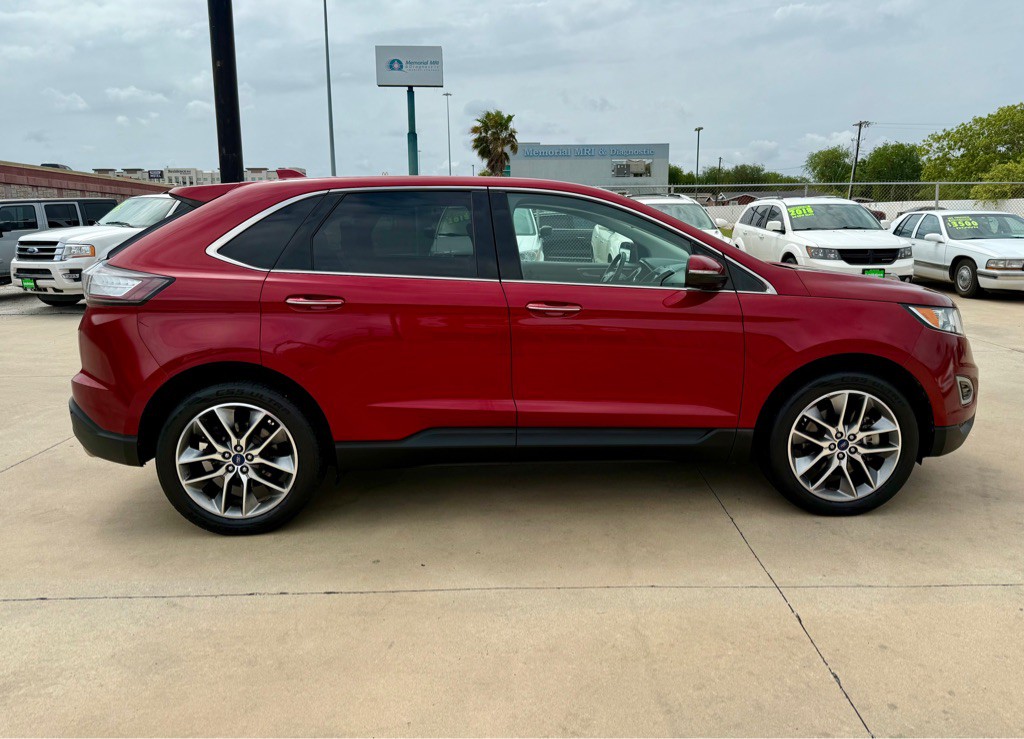 2016 Ford Edge Image 12