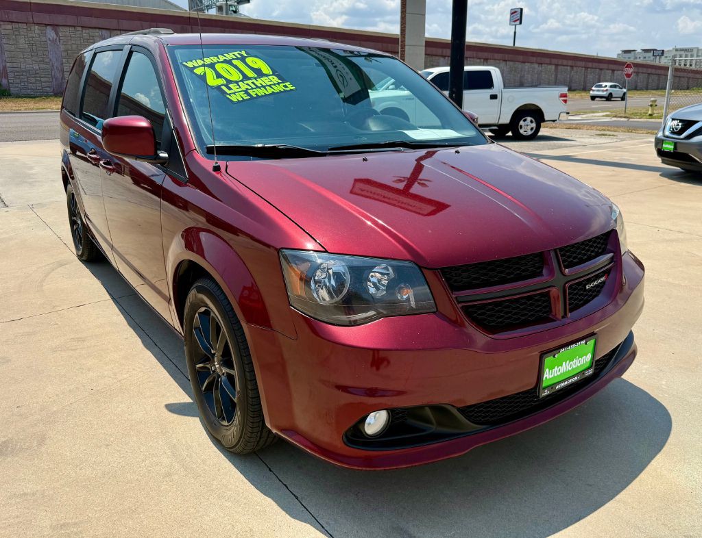 2019 Dodge Grand Caravan Image 2