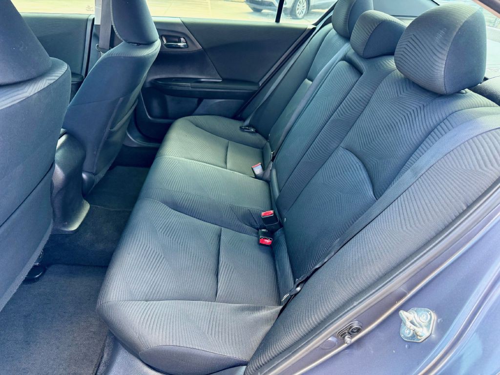 2017 Honda Accord Image 7