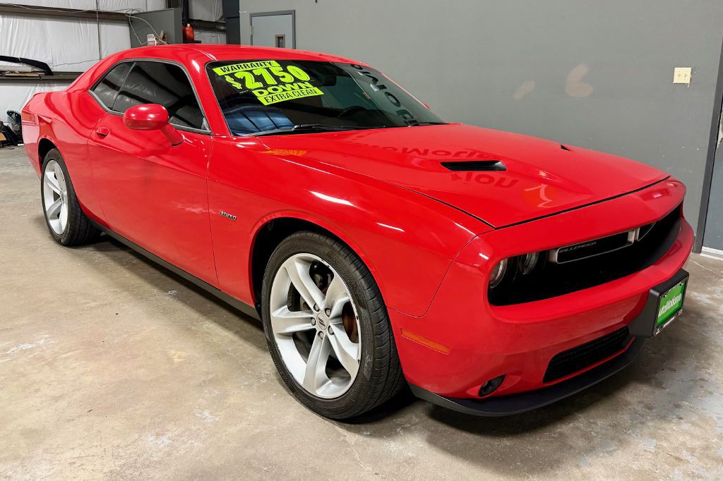 2017 Dodge Challenger Image 2