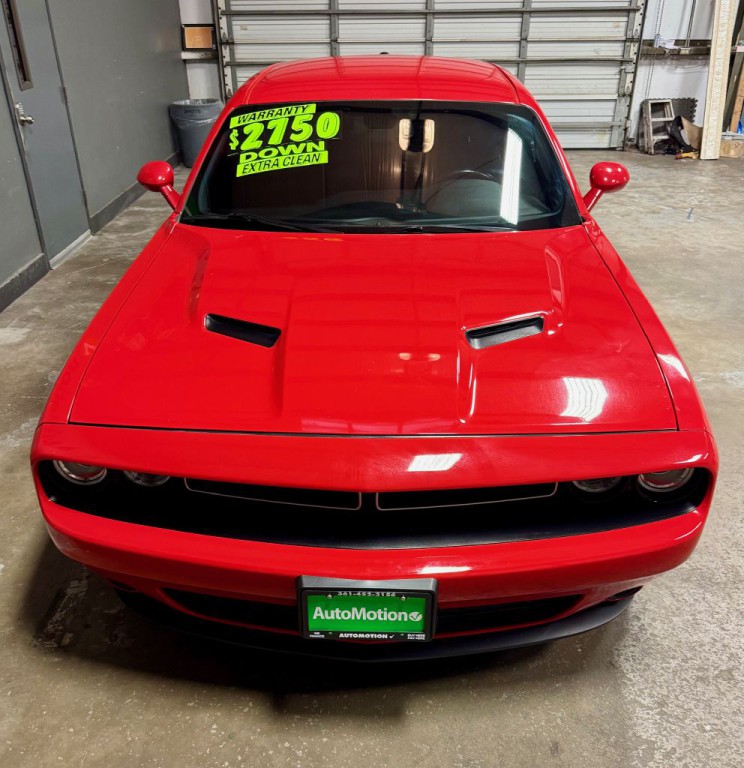 2017 Dodge Challenger Image 9