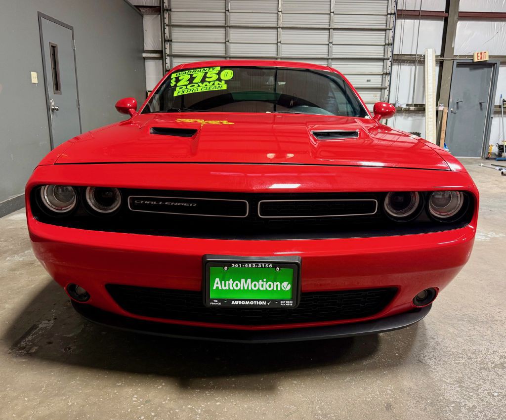 2017 Dodge Challenger Image 10