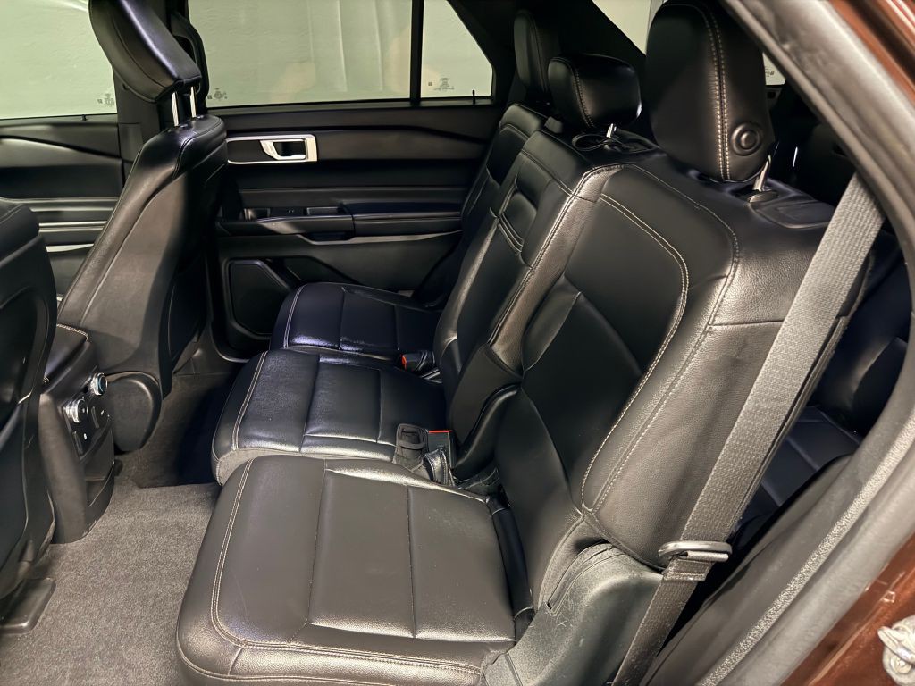 2020 Ford Explorer Image 6