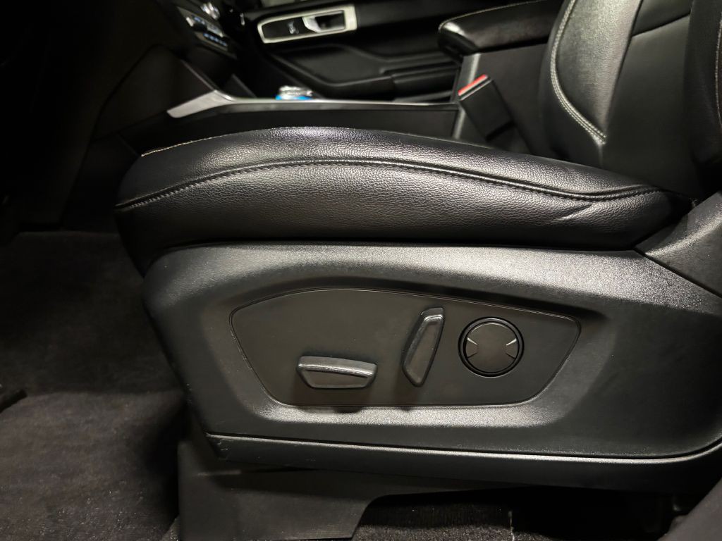 2020 Ford Explorer Image 11