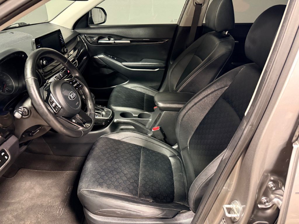 2021 Kia Seltos Image 3