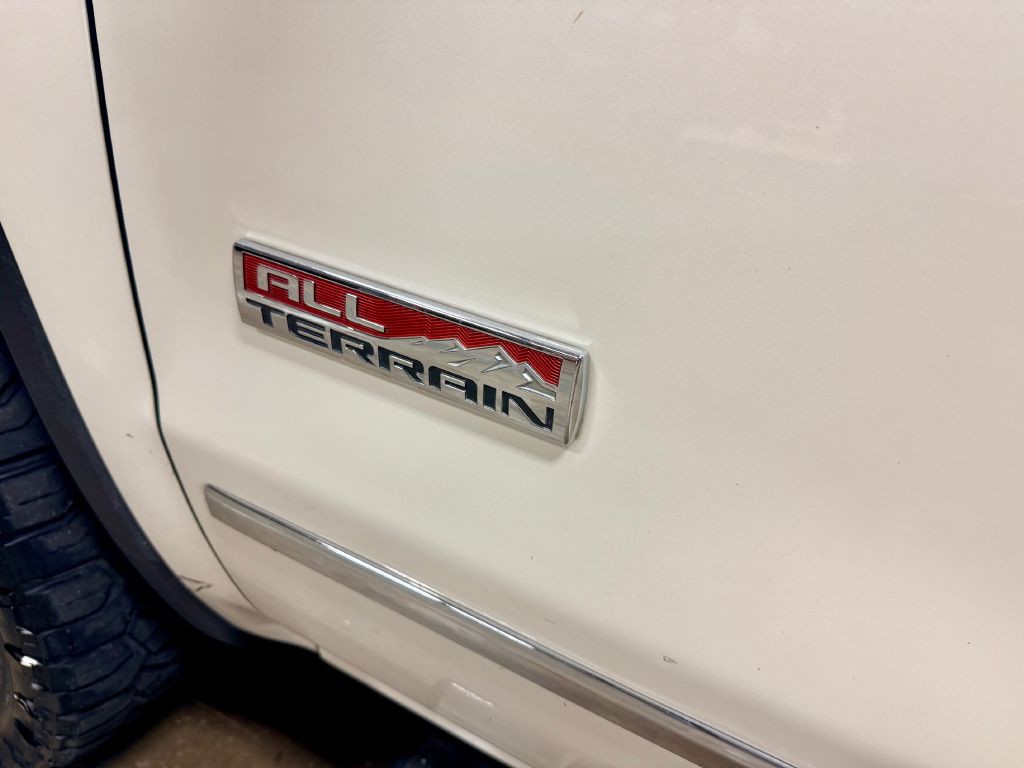 2014 GMC Sierra Image 4