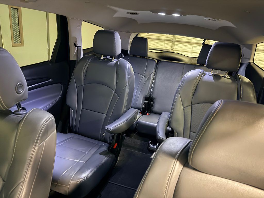 2020 Buick Enclave Image 8