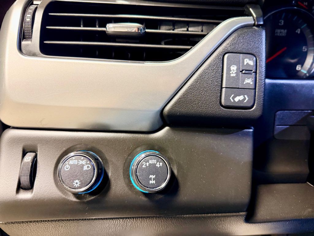 2018 Chevrolet Tahoe Image 9