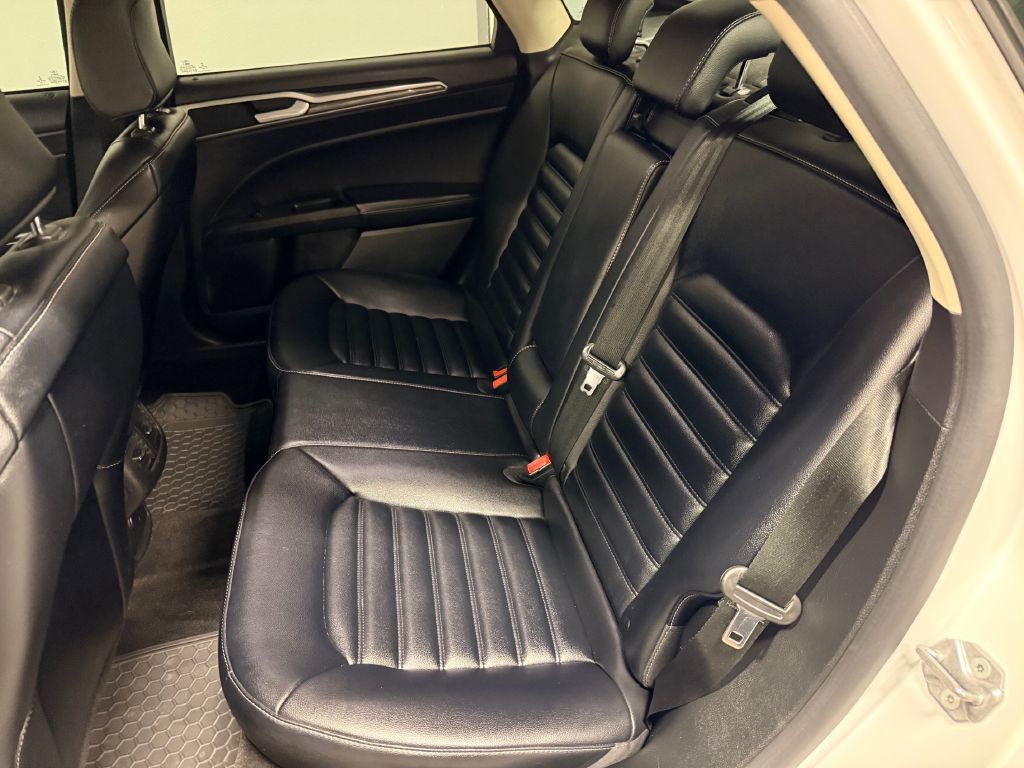 2020 Ford Fusion Image 7