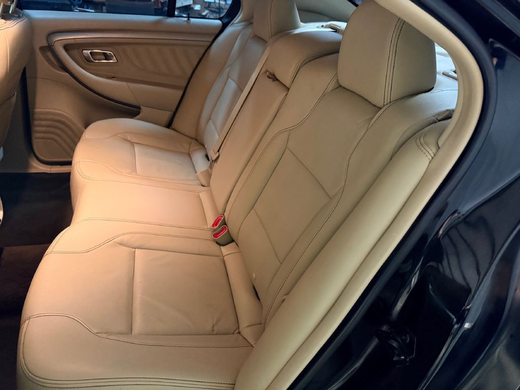 2018 Ford Taurus Image 7