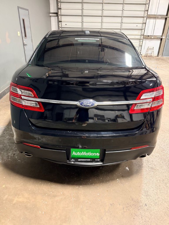 2018 Ford Taurus Image 9