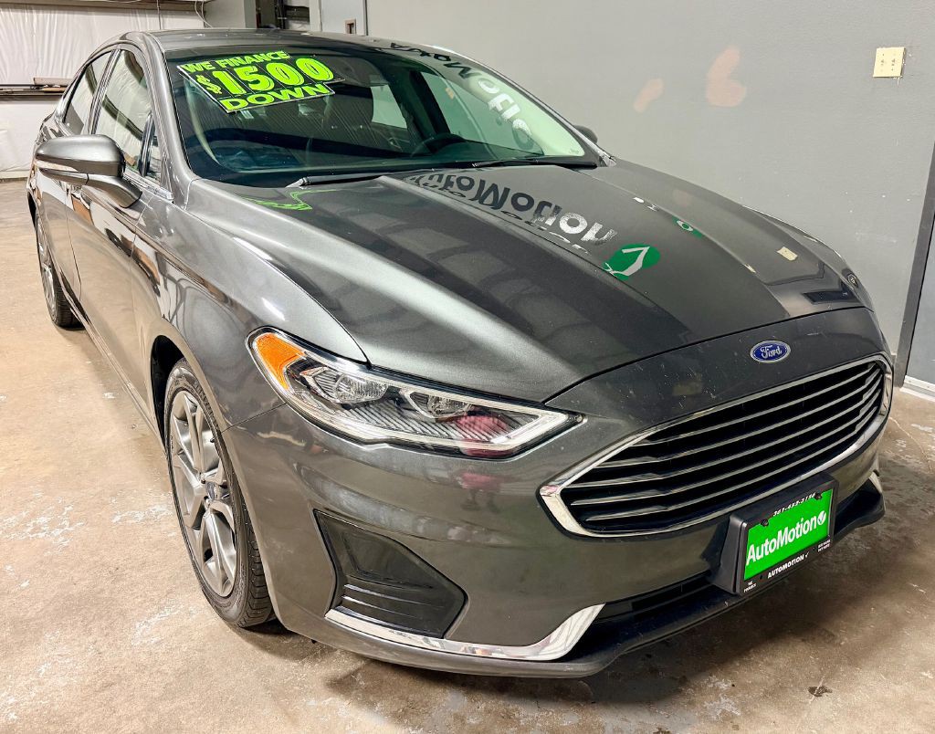 2020 Ford Fusion Image 2