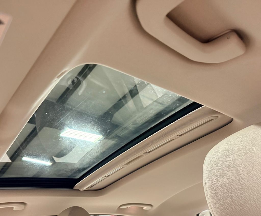 2018 Mercedes-Benz E-Class Image 7