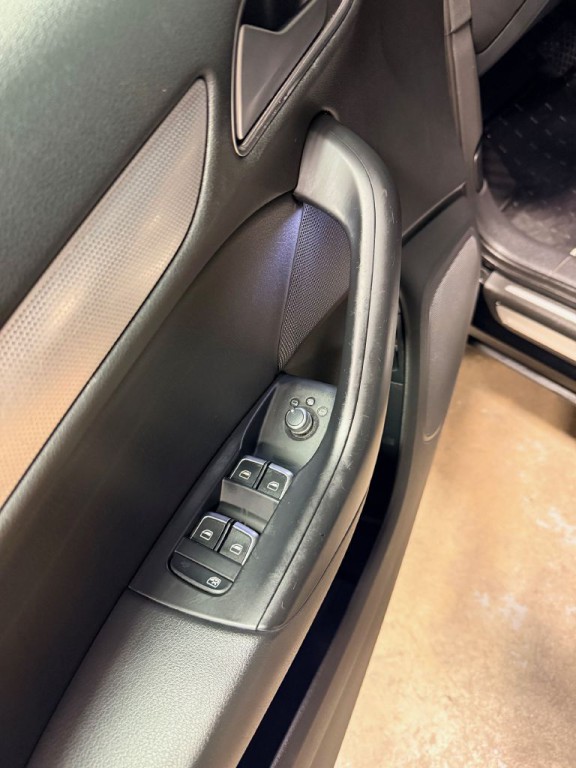 2018 Audi Q3 Image 9