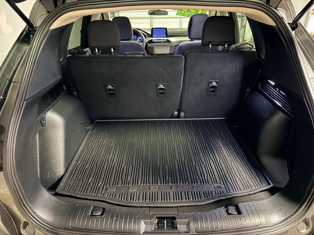 2020 Ford Escape Image 9