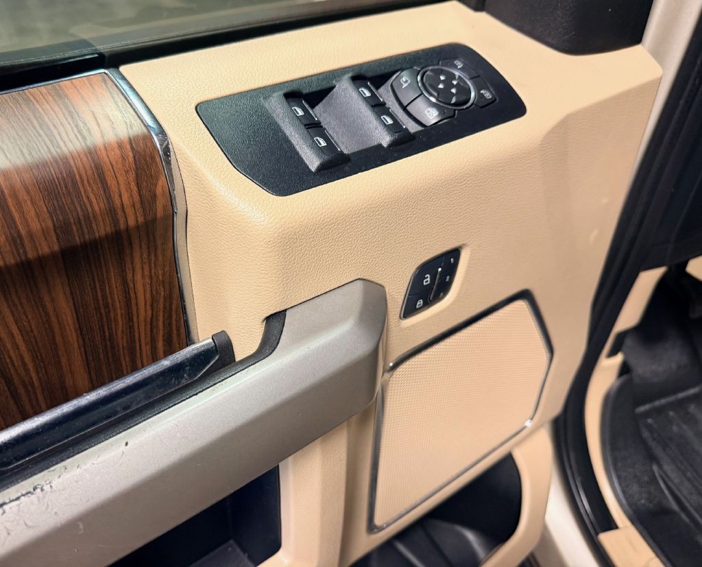 2017 Ford F-150 Image 8