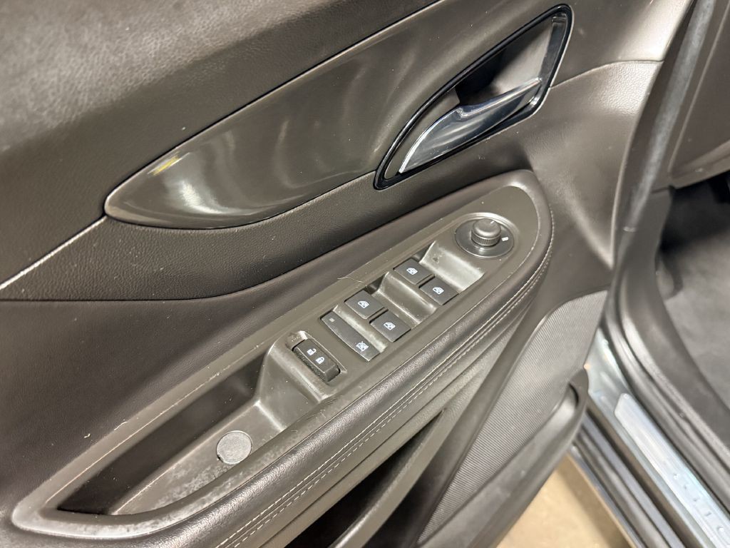 2018 Buick Enclave Image 8