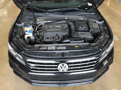 2017 Volkswagen Passat Image 7