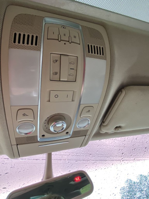2010 Audi Q7 Image 6