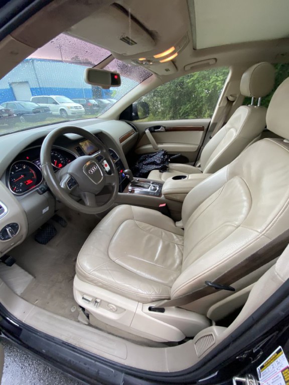 2010 Audi Q7 Image 7