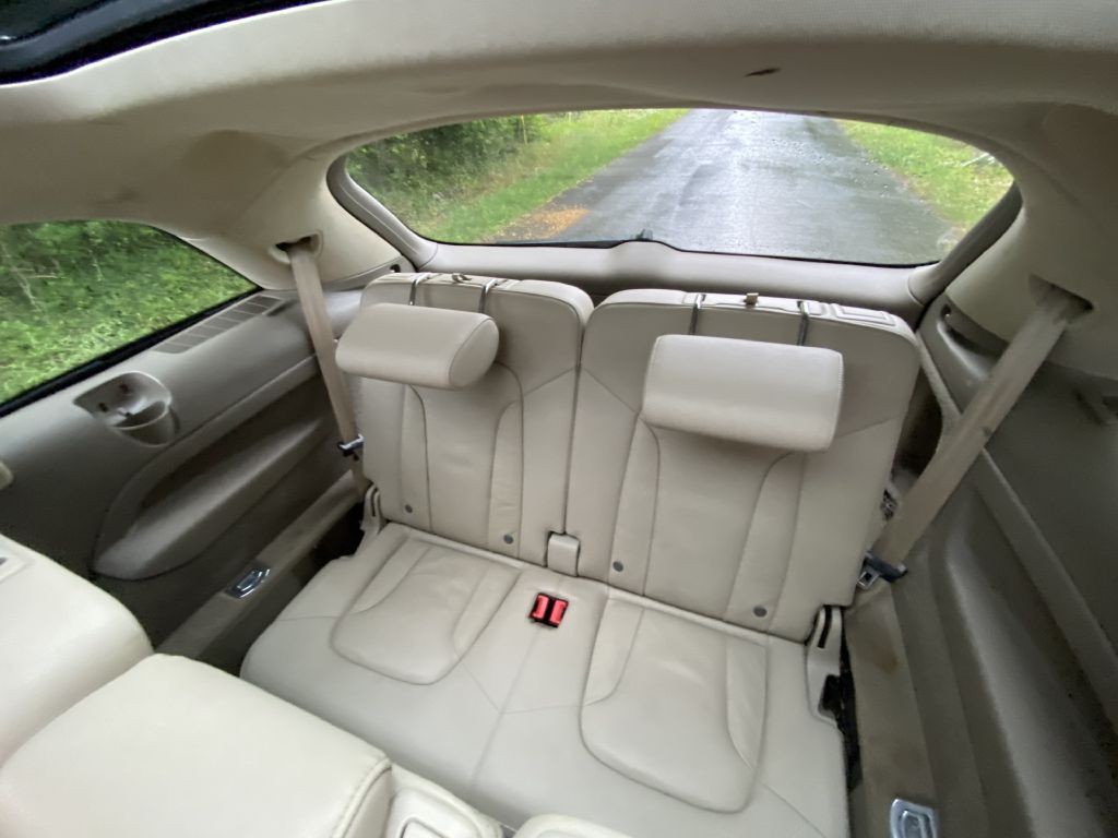 2010 Audi Q7 Image 10
