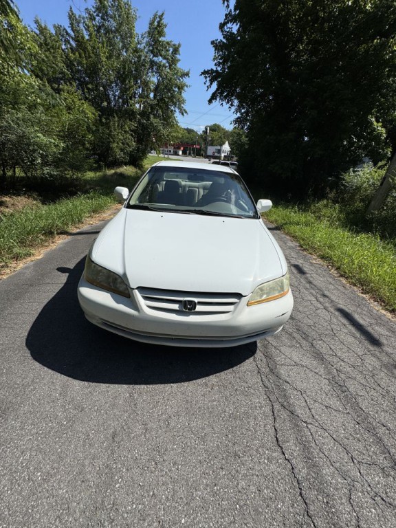 2002 Honda Accord Image 2