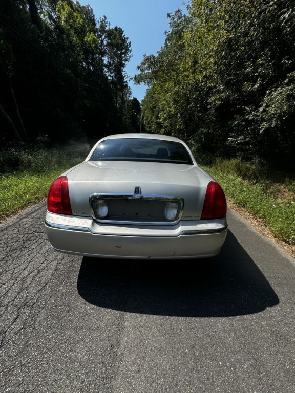 2007 Lincoln Town Car Image 6