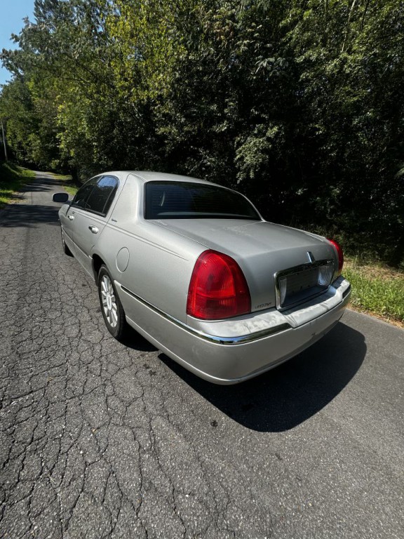 2007 Lincoln Town Car Image 7