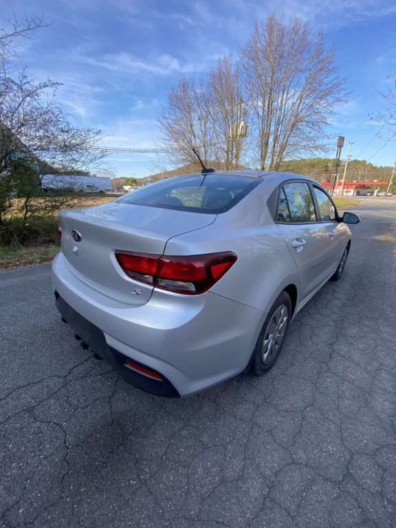 2019 Kia Rio Image 8