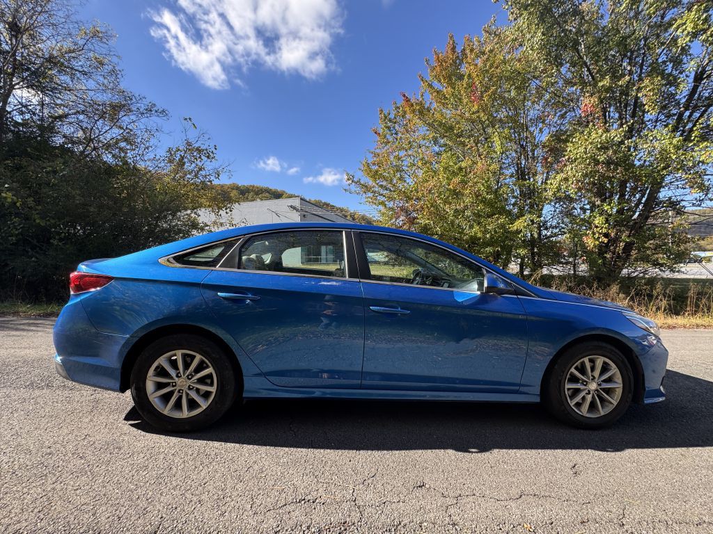 2018 Hyundai Sonata Image 4