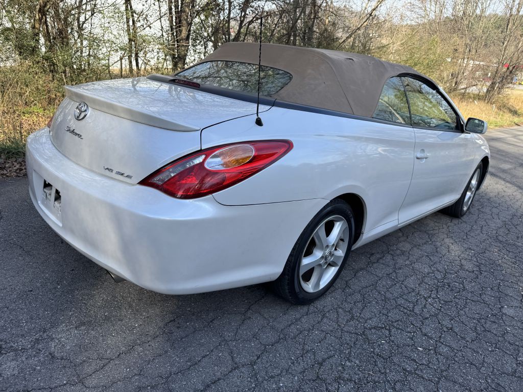 2004 Toyota Camry Image 4