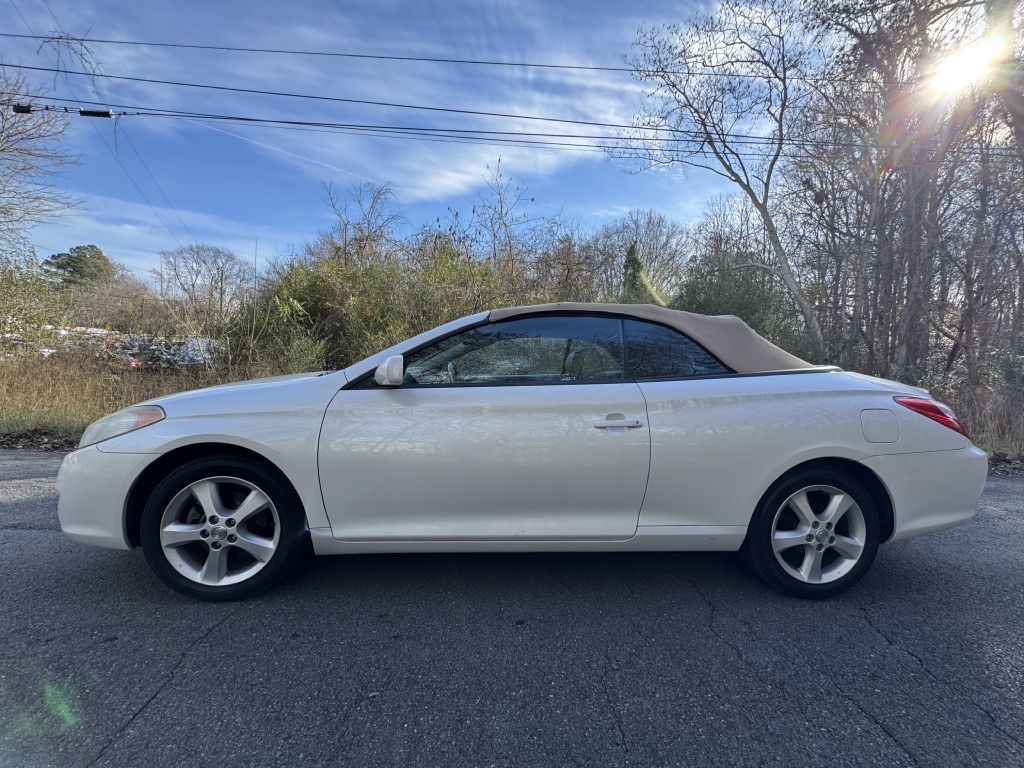 2004 Toyota Camry Image 7