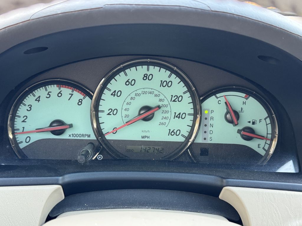 2004 Toyota Camry Image 13