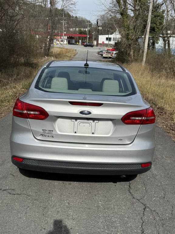 2017 Ford Focus Image 3