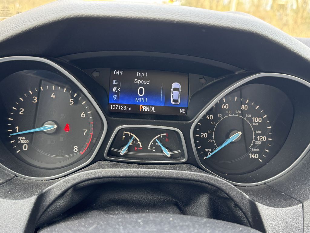 2017 Ford Focus Image 8