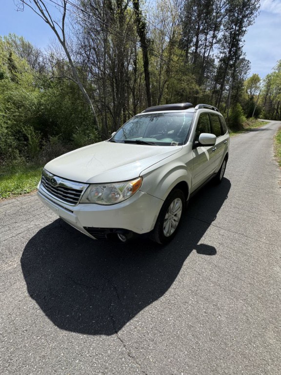 2013 Subaru Forester Image 2