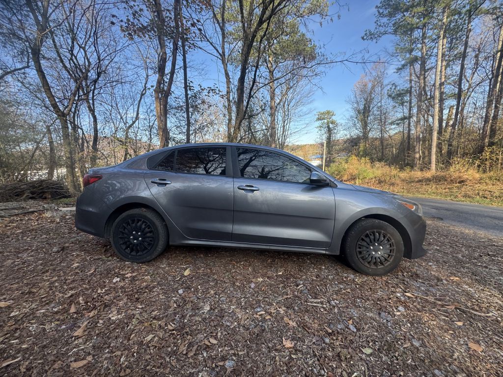 2019 Kia Rio Image 1