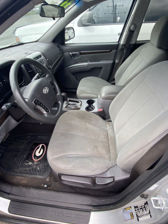 2011 Hyundai Santa Fe Image 10