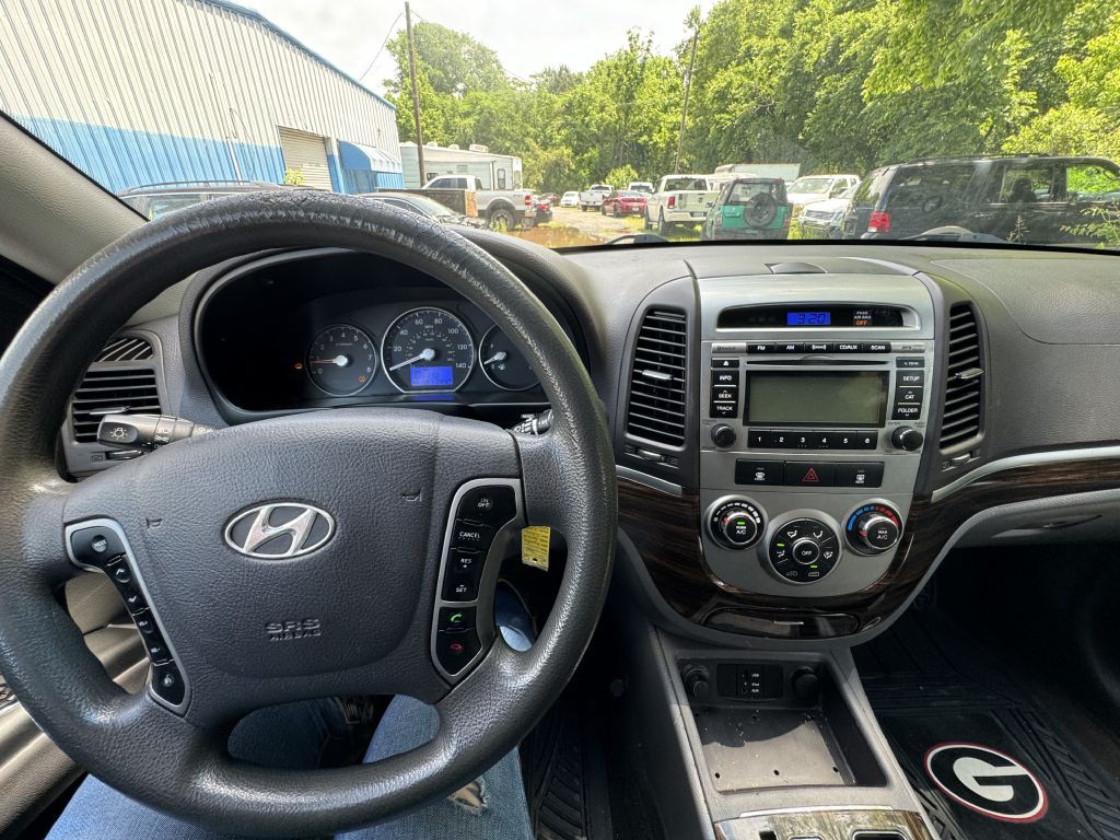 2011 Hyundai Santa Fe Image 22