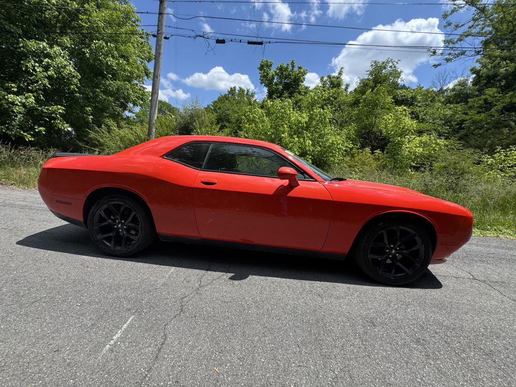 2021 Dodge Challenger Image 1