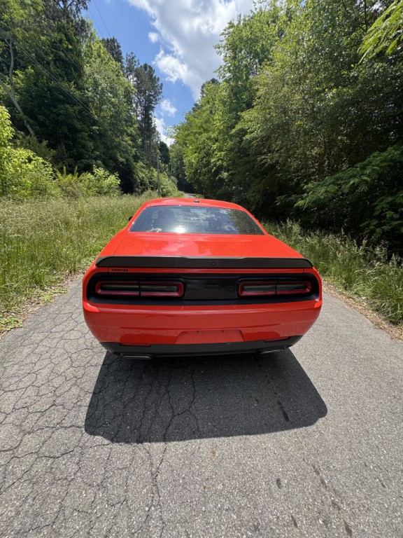 2021 Dodge Challenger Image 3