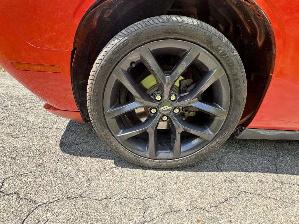 2021 Dodge Challenger Image 7
