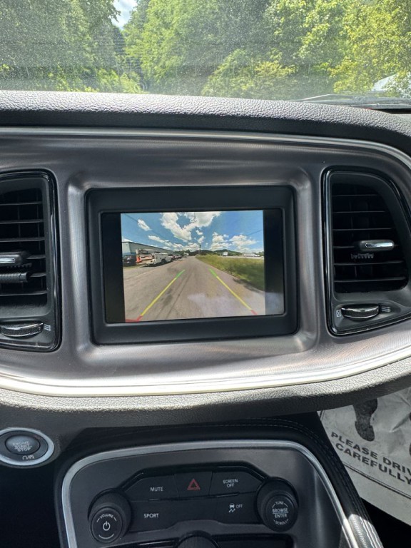 2021 Dodge Challenger Image 16