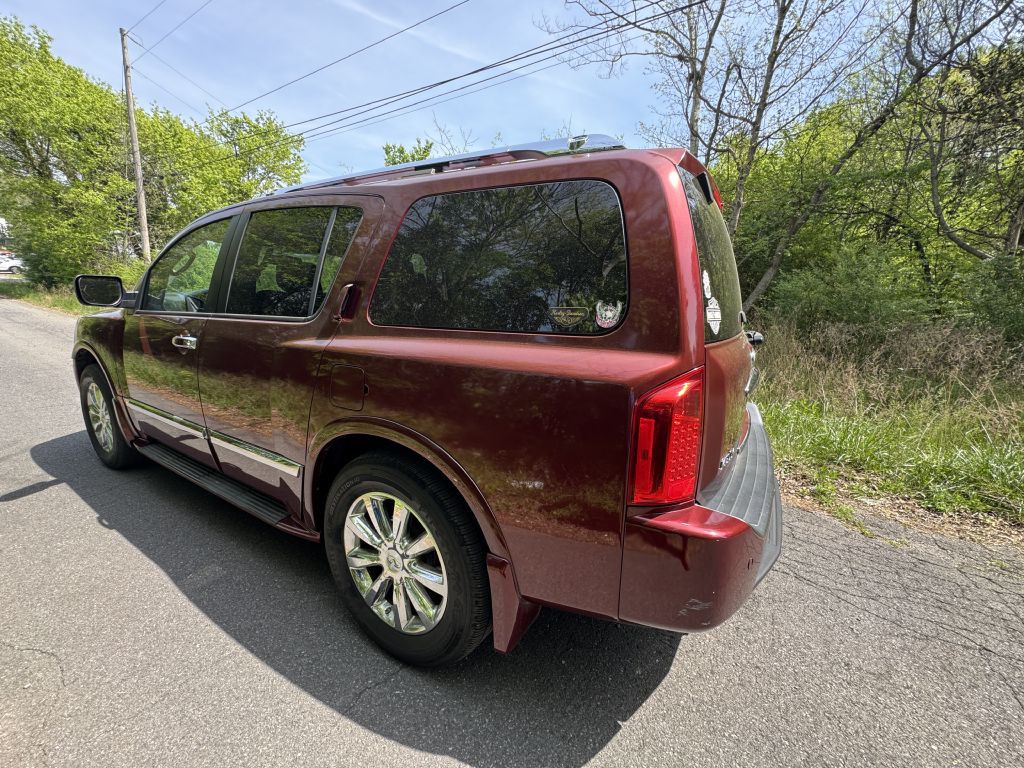 2010 INFINITI QX56 Image 6