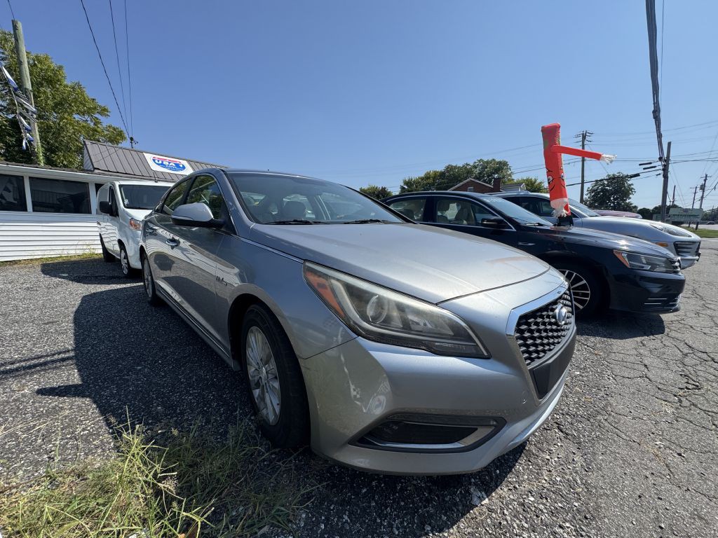 2016 Hyundai Sonata Image 2