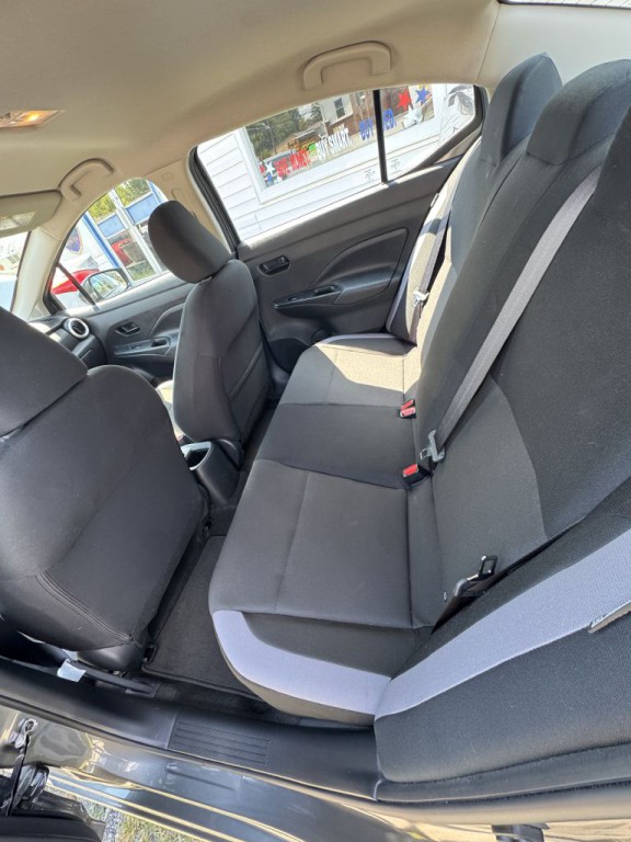 2025 Nissan Versa Image 13