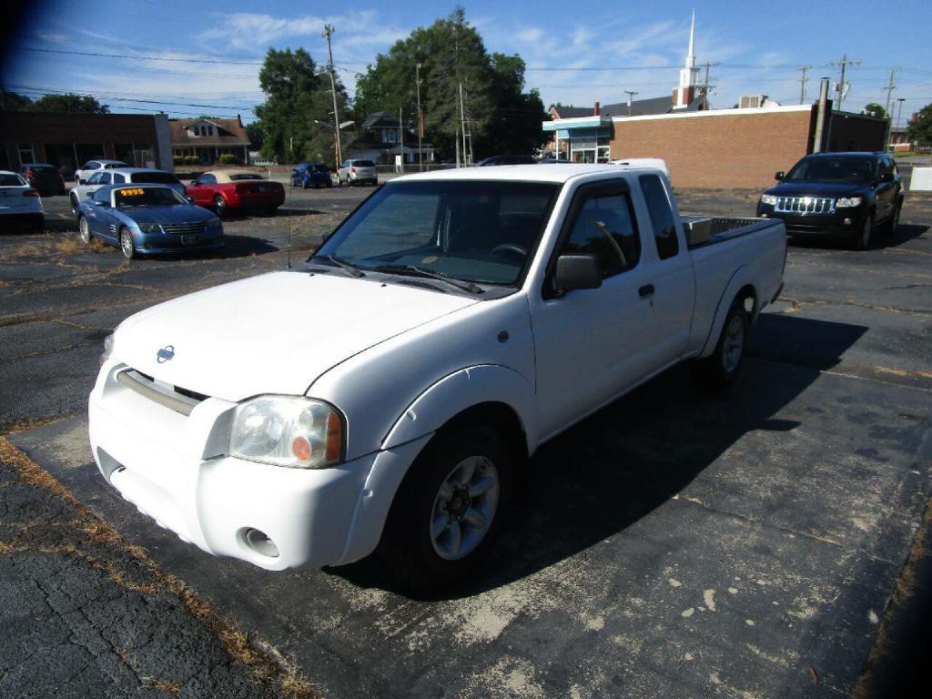 2001 Nissan Frontier Image 2